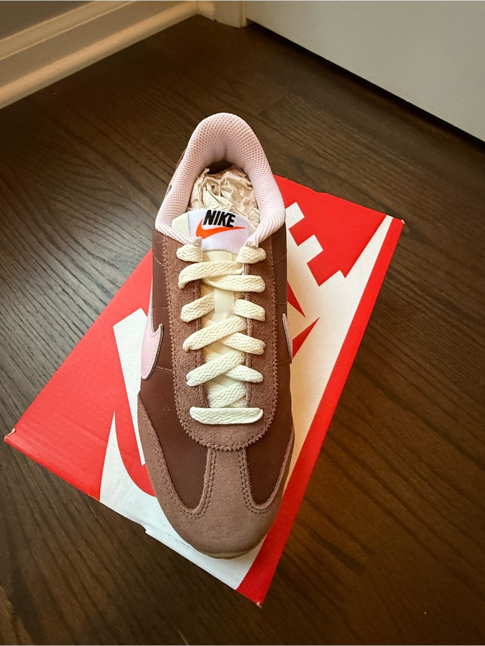 Nike Women’s Brown & Pink Pacific Sneaker NWT